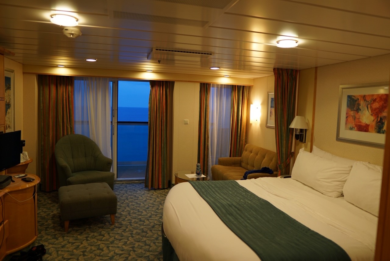 junior-suite-cabin-tour-mariner-of-the-seas-a-day-in-the-cruise-life